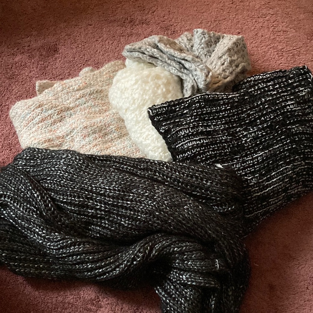 5 Assorted Scarves